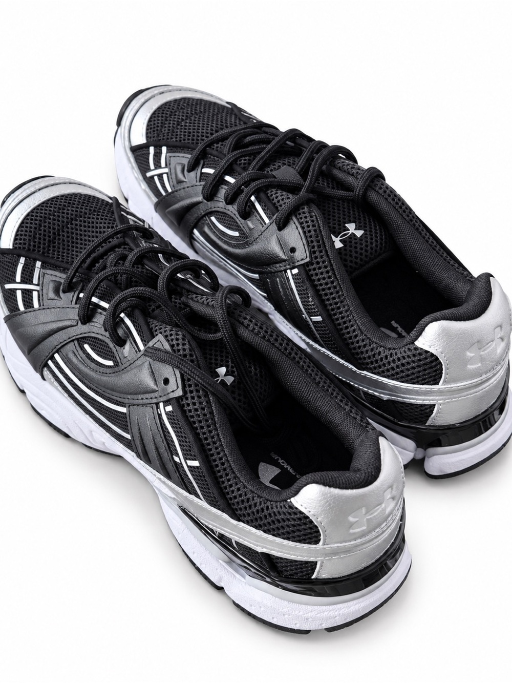 Under Armour Black and Silver Sneakers M9/W10.5